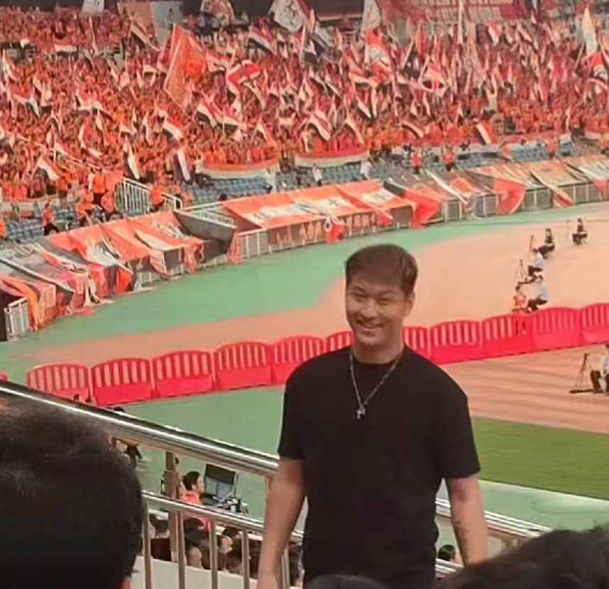 九游官网-现场观看京鲁大战，郭田雨更新社媒：可惜没如果