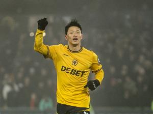 九游下载安装-记者：尽管狼队买了前锋&amp;留下拉尔森，但水晶宫签黄喜灿仍很渺茫